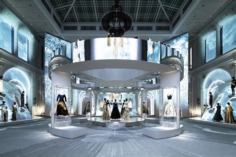 dior retrospective japan